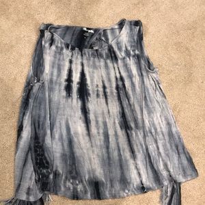 Wrangler tank with open fringe back